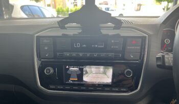 
									VW UP CROSS full								