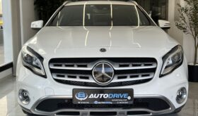 MERCEDES BENZ GLA220