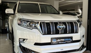 
									Toyota Land Cruiser Prado full								