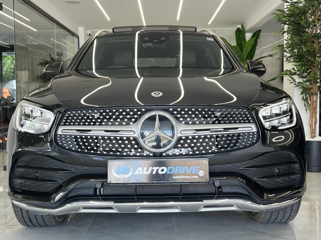 MERCEDES GLC