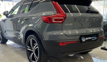 
									VOLVO XC40 full								