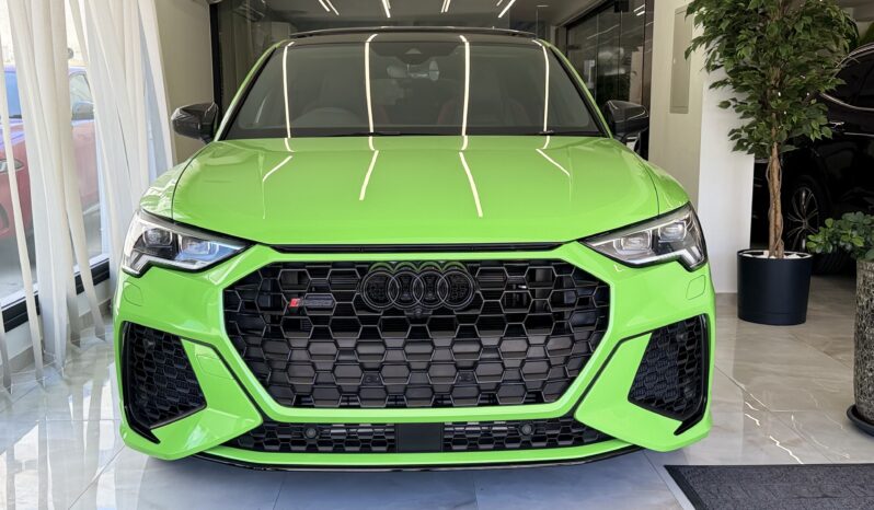 AUDI RSQ3 2021