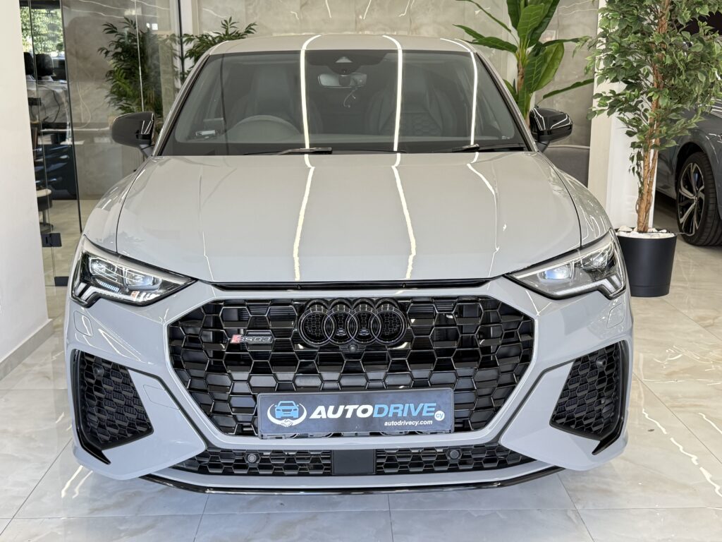 AUDI RSQ3