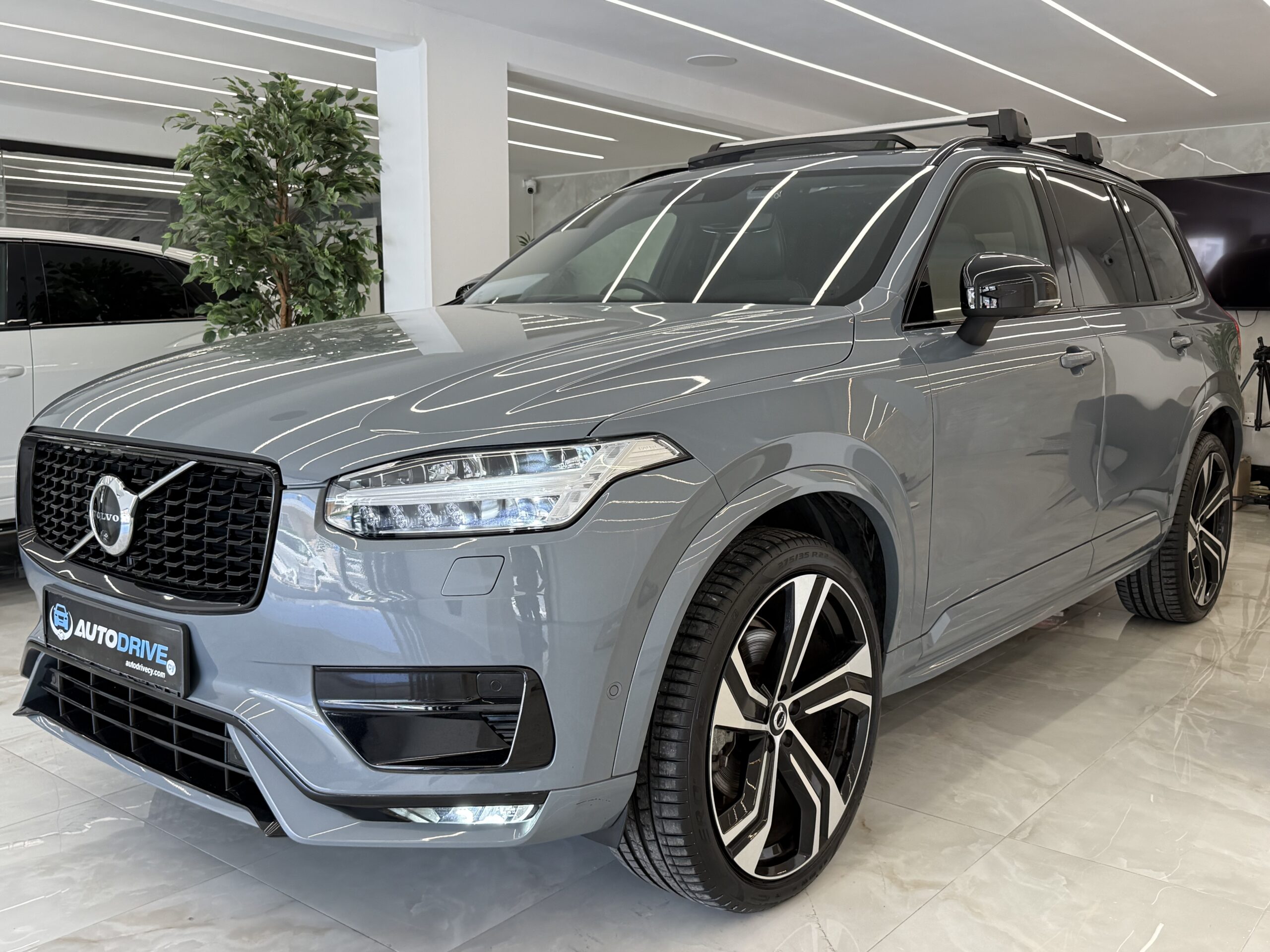 VOLVO XC90 photo 3