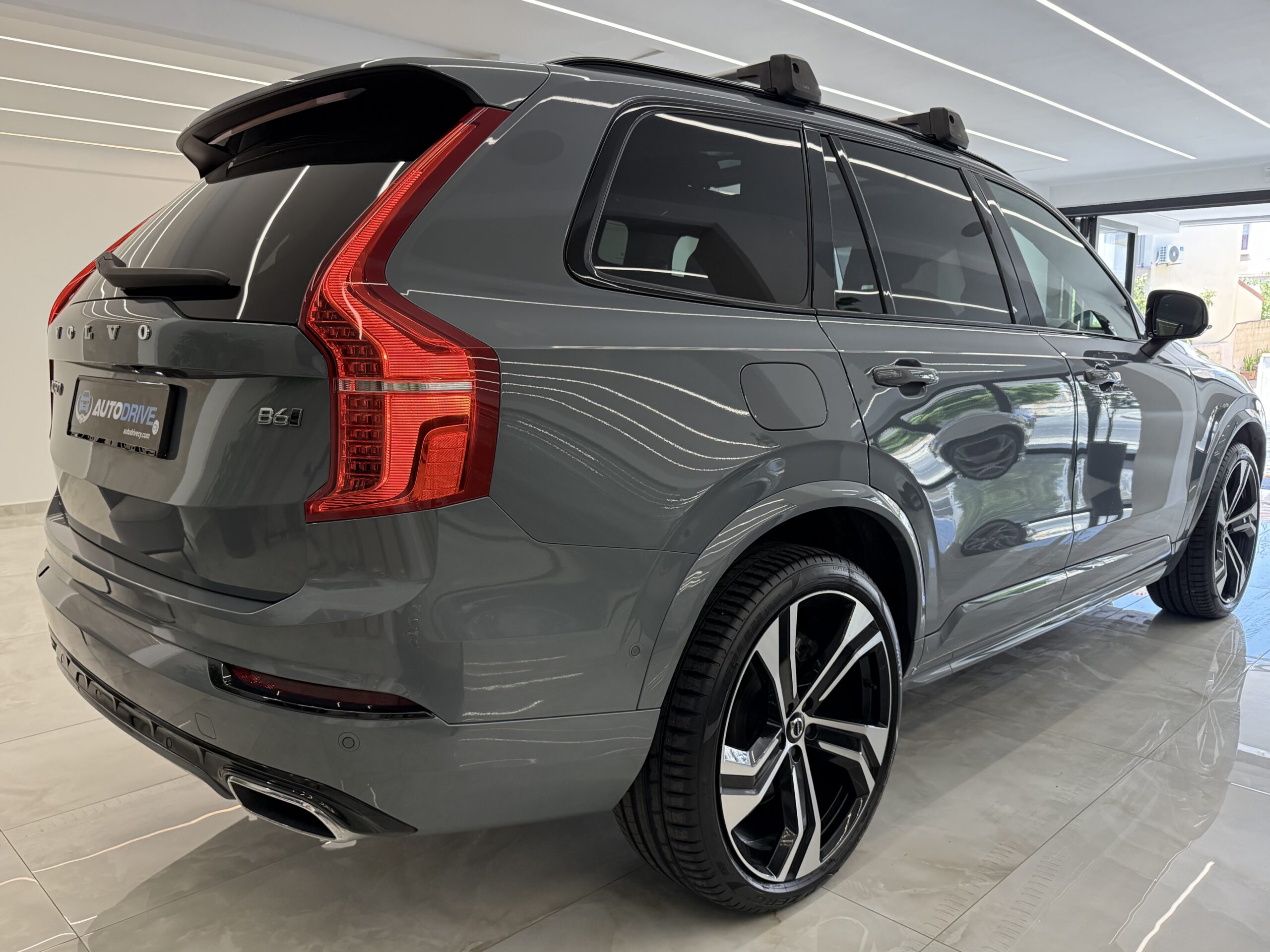 VOLVO XC90 photo 6