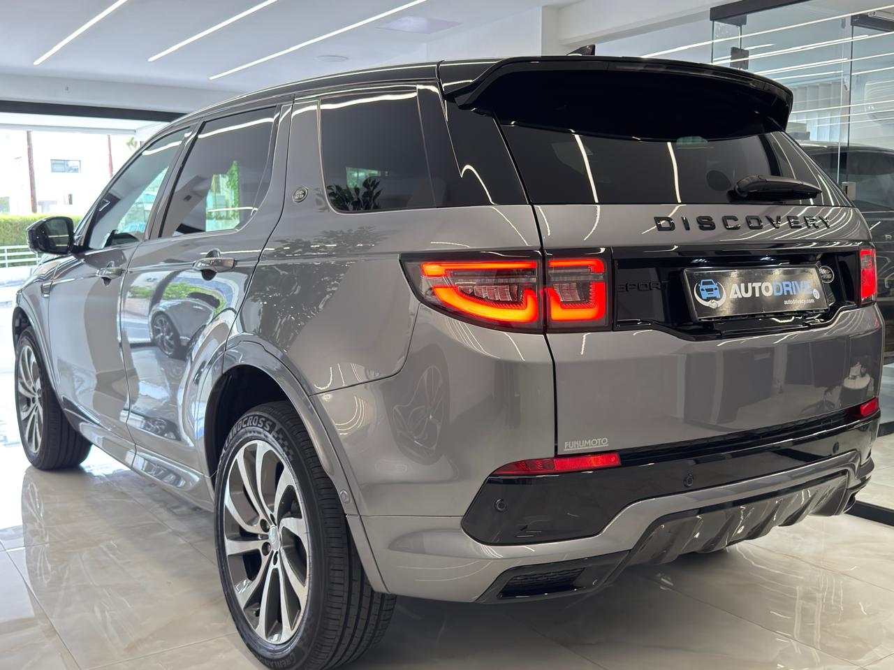 LAND ROVER DISCOVERY SPORT photo 5