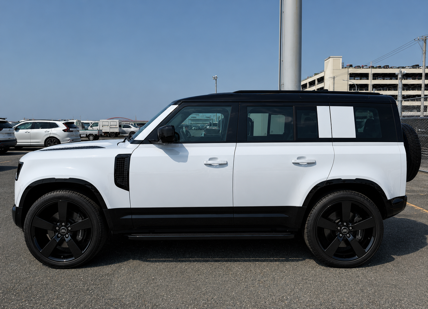 LAND ROVER DEFENDER photo 4